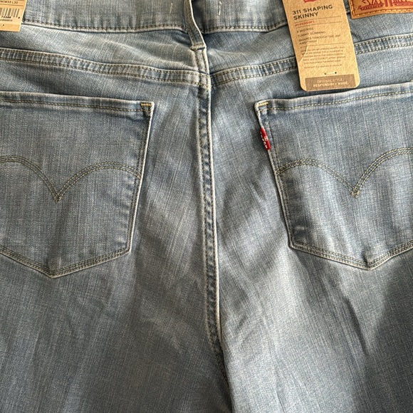 Levi NWT tags 311 shaping skinny hyper soft tummy slimming Levi’s - Picture 5 of 9